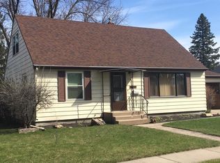1334 11th Ave S, Moorhead, MN 56560