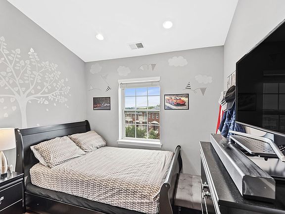 5th image of 12307 Lax Ave #B
