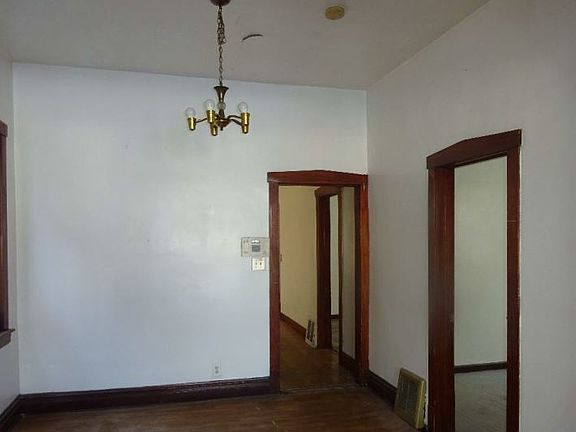 4th image of 4917 W 29th St