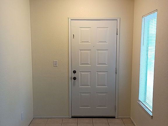 2nd image of 1718 Holland Ave