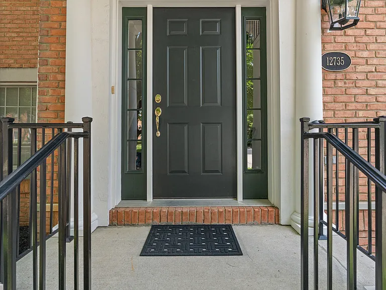 12735 Edgemont Way — Photo 4