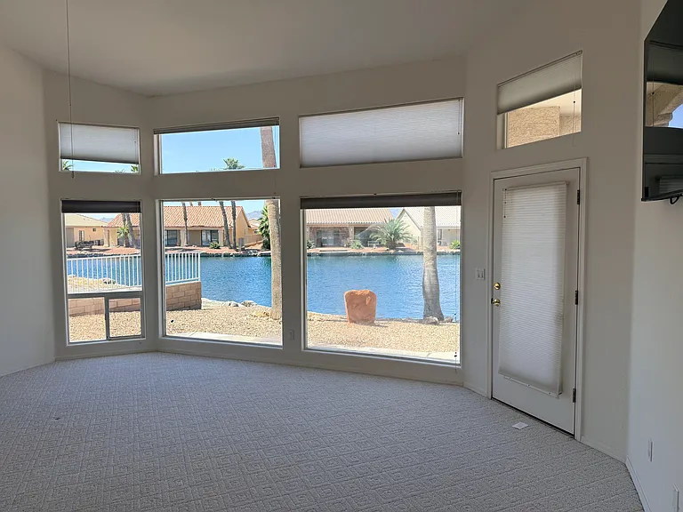 Large en suite with door to covered patio