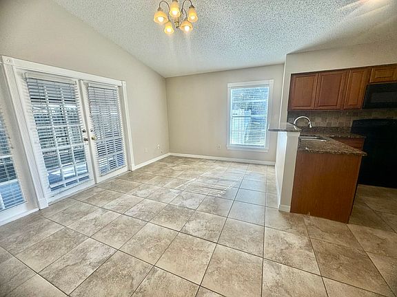 3rd image of 1420 Mohrlake Dr