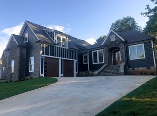 349 Copper Creek Cir, Inman, SC 29349