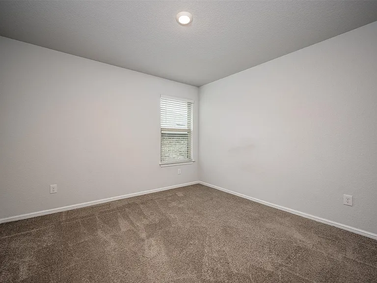 4100 Alberta Ln — Photo 5