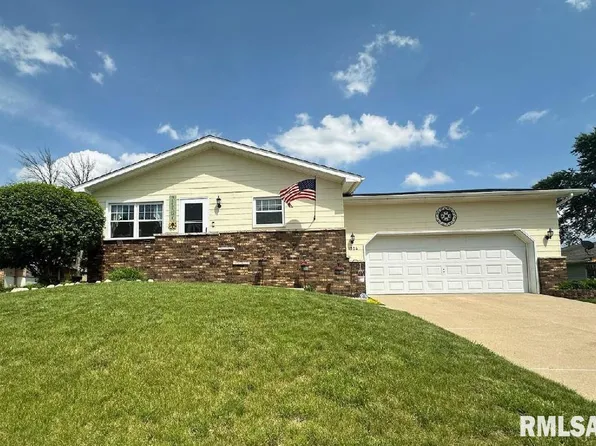1524 11th Ave, De Witt, IA 52742