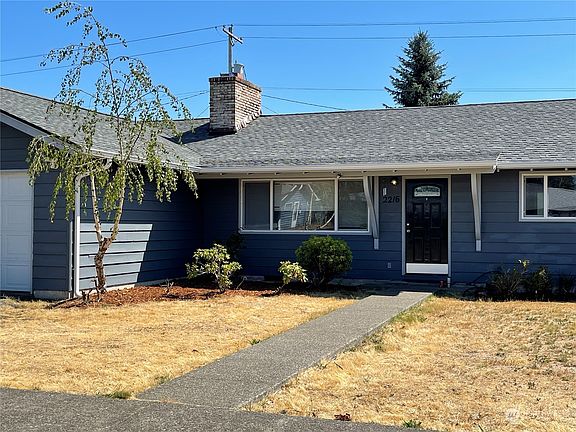 2nd image of 2216 SE Callanan Street