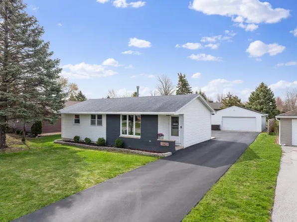 1151 Grant St, De Pere, WI 54115