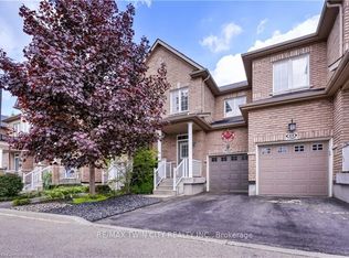 110 Highland Rd E #45, Kitchener, ON N2M 3S1