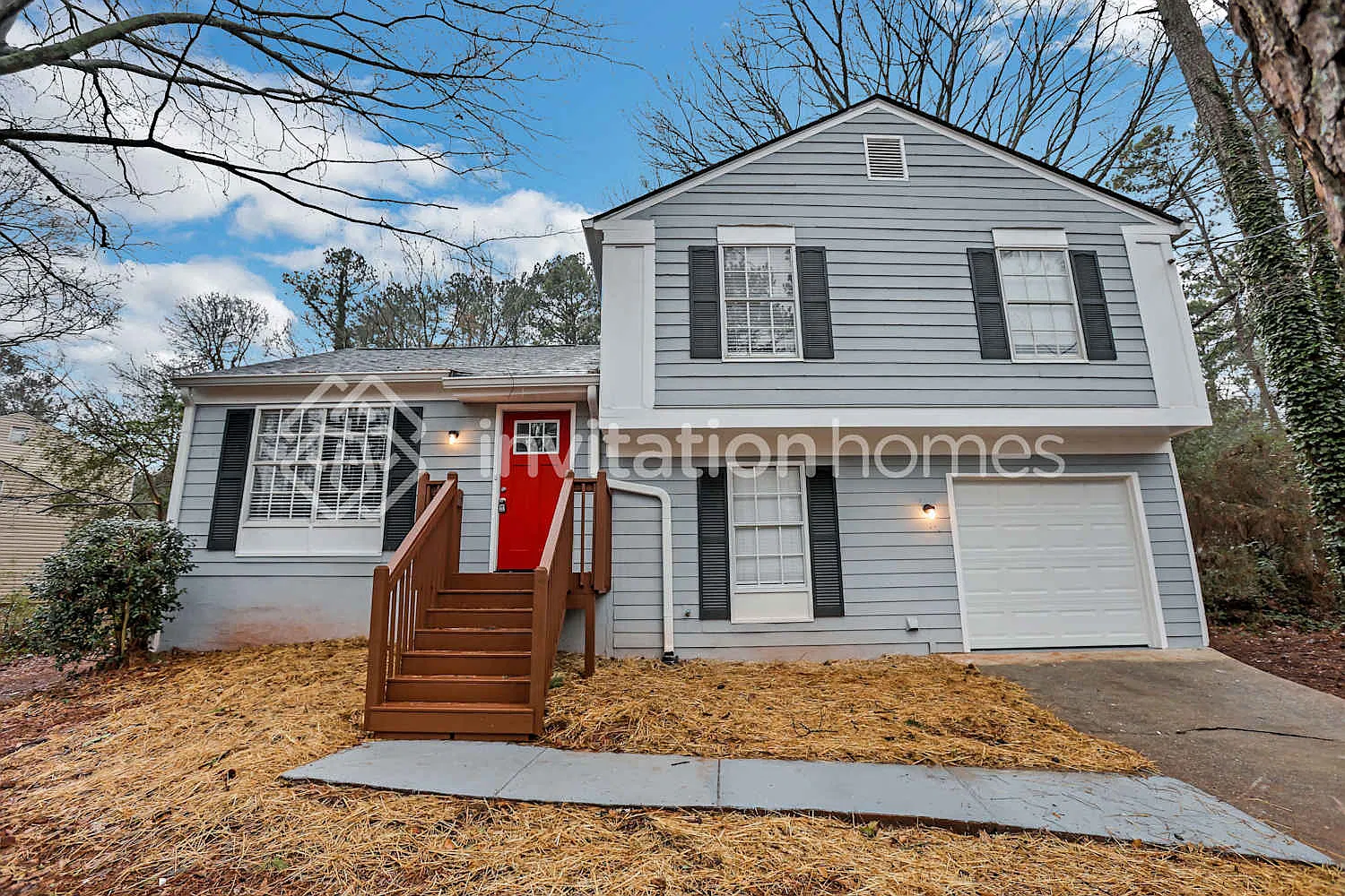 417 Maid Marion Ln Stone Mountain, GA 30087 — Photo 1