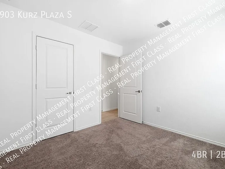 3903 Kurz Plz — Photo 21