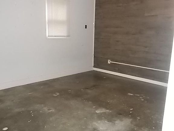 5th image of 206 Corley St