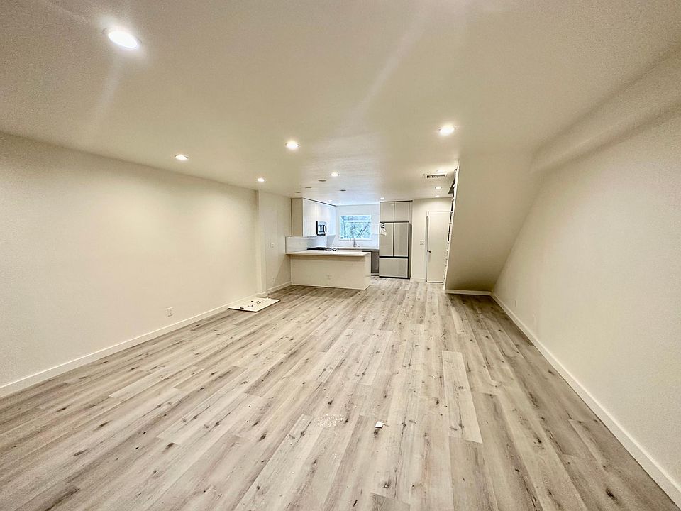 1st image of 849 S Shenandoah St APT 106