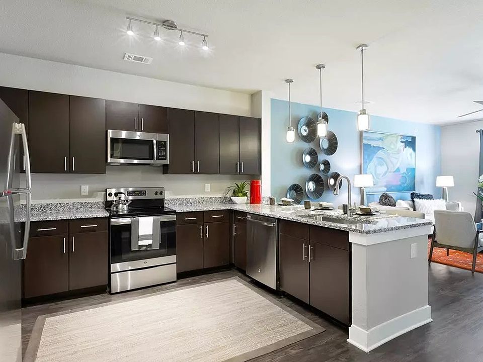 1st image of 3090 Outlet Pkwy #6695704