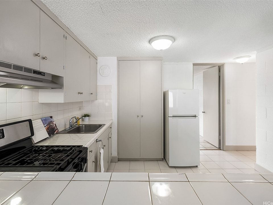 1st image of 2501 Coyne St APT 205