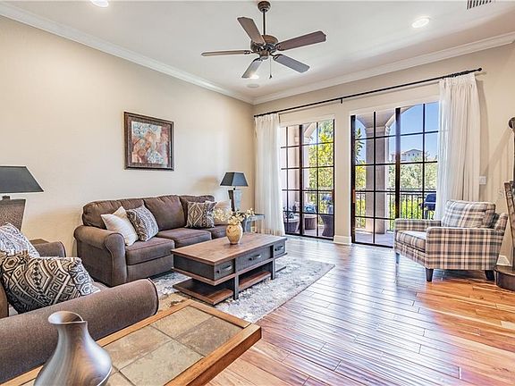 5th image of 4815 Yacht Club Dr Unit 103