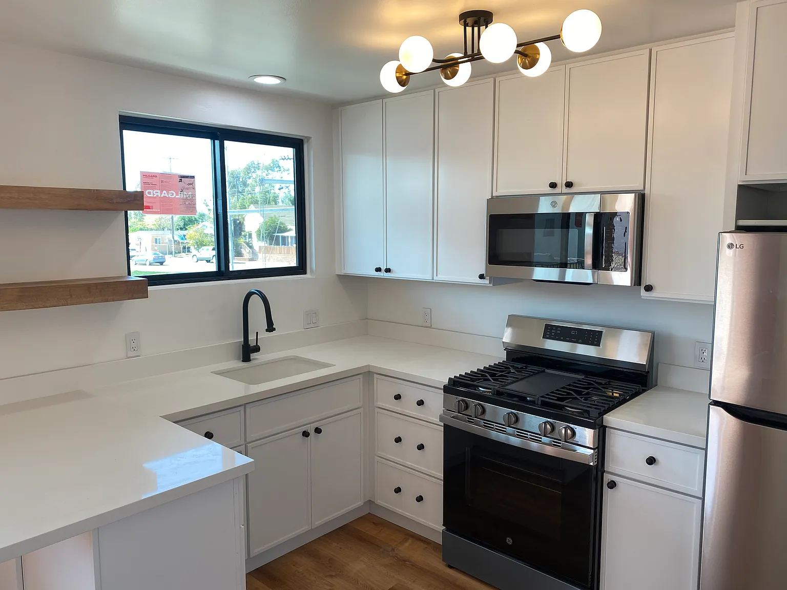 2 bed, $2,600 — Photo 3