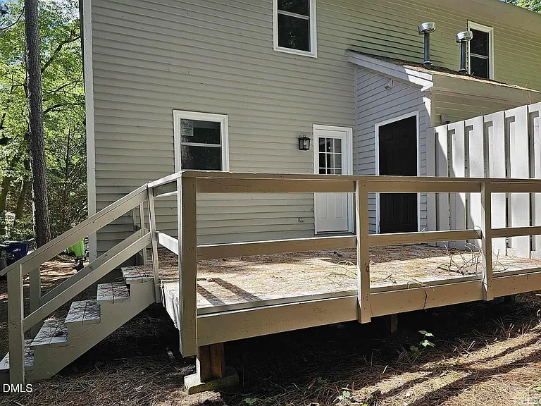 5906 Applewood Ln — Photo 10