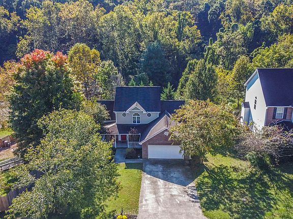 3rd image of 6712 Creekhead Dr