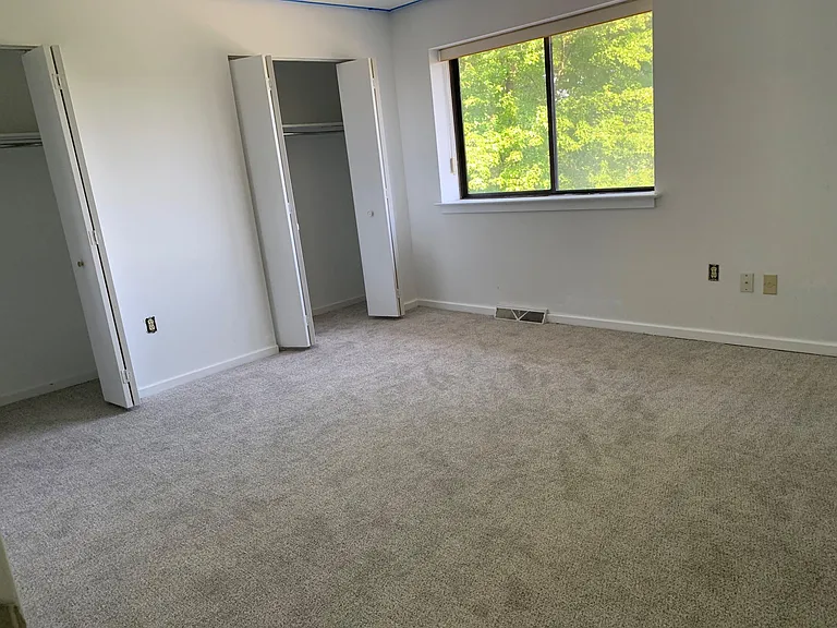 470 Lynetree Dr #22-C — Photo 10