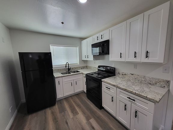 5th image of 706 Kingscross Ave #B