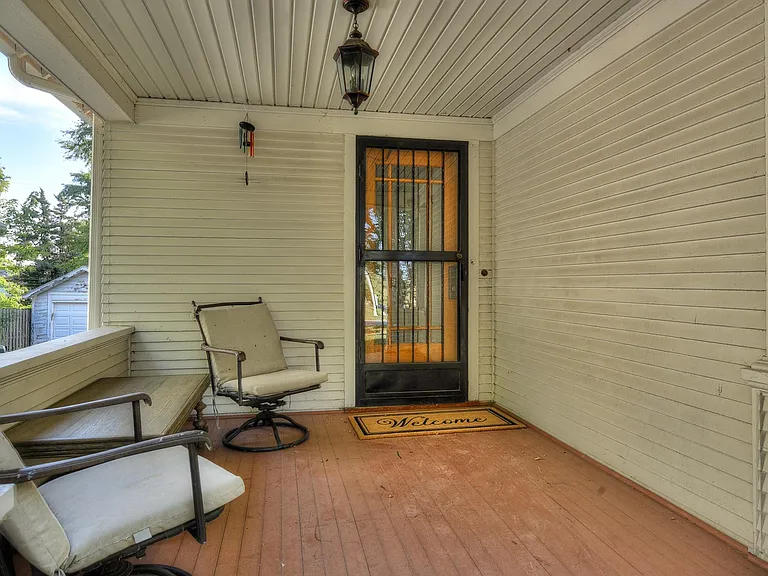 863 S 52nd St — Photo 31