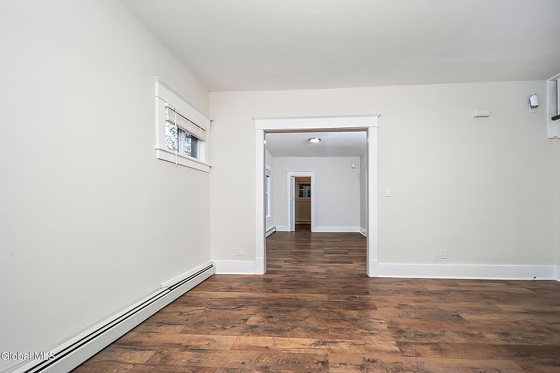 5th image of 16 Regent Street