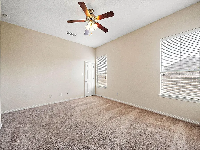 912 Sweet Pine Dr — Photo 13