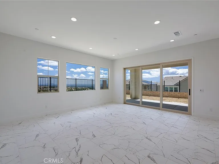 21204 Currant Ct — Photo 23