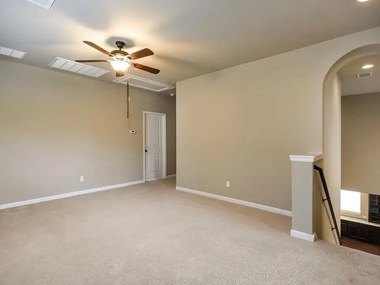 213 Simmons Dr — Photo 24