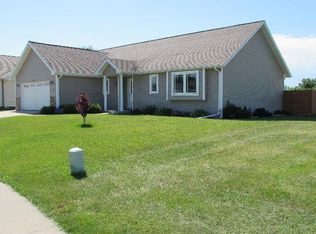1808 McKay Dr, Knoxville, IA 50138