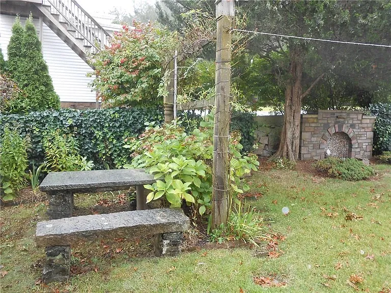 35 Oak St #1 — Photo 14