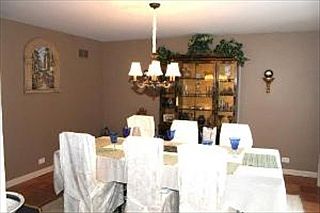 3rd image of 32W711 Honey Hill Cir