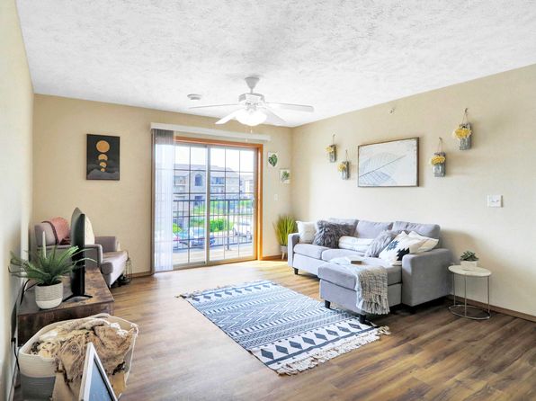 3246 E Old Stone Ave #M-103