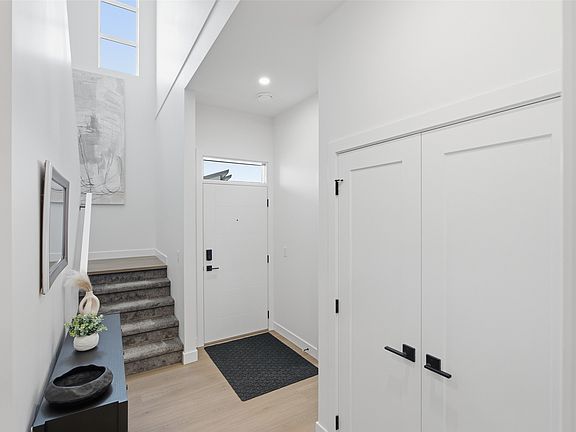 4th image of 2400 Coldwater Dr #104