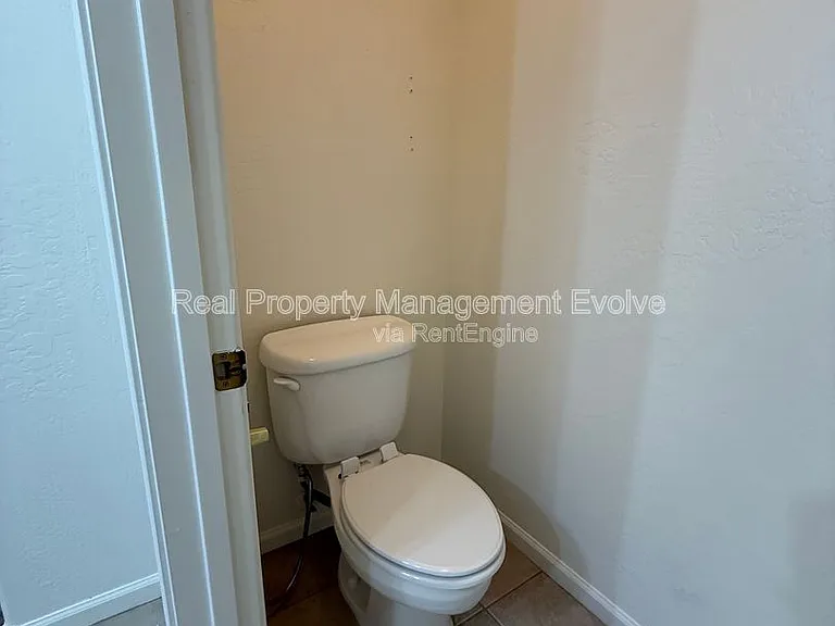 281 W Flamingo Dr — Photo 23