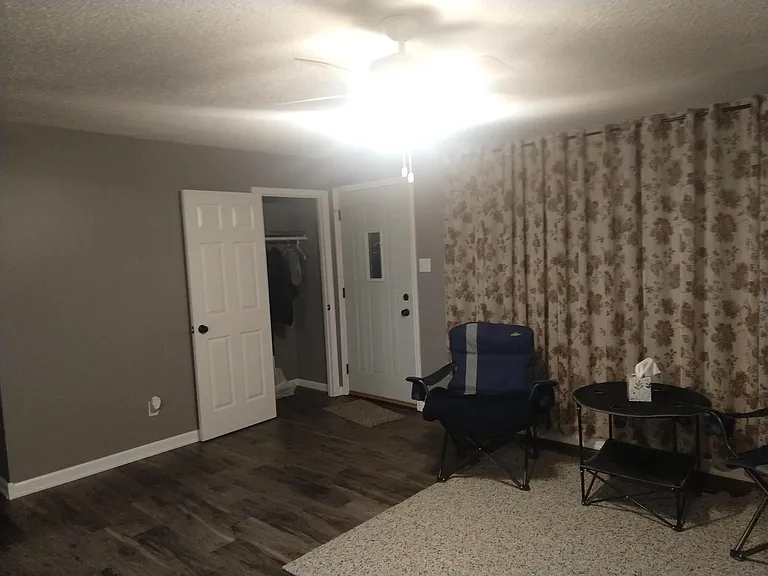 612 Oxbow Rd — Photo 2