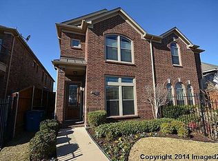 2405 Knight St, Dallas, TX 75219