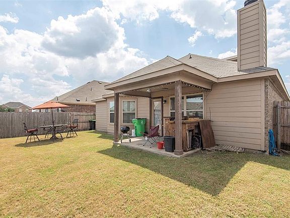 5th image of 1421 Villa Paloma Blvd