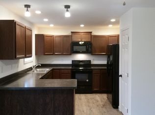 1982 Nestle Quarry Rd, Falling Waters, WV 25419