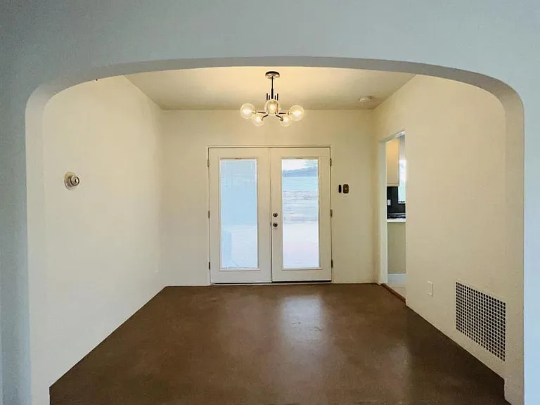 1414 E Palm Ln — Photo 9