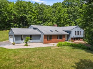 286 Barbourtown Rd, Collinsville, CT 06019