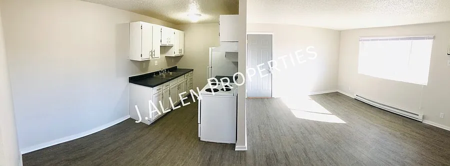 Very Nice Updated, Sunny 2 bed — Photo 1
