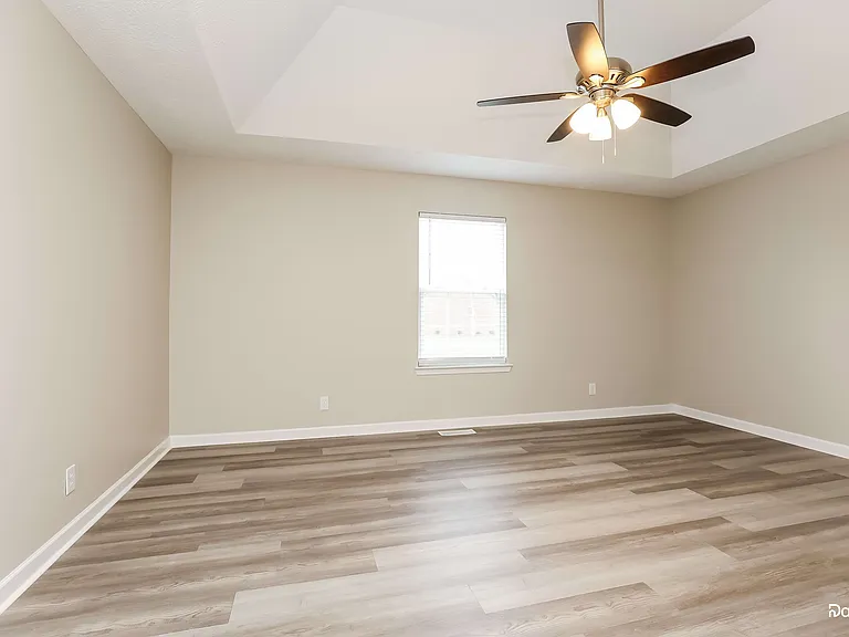 983 Hunters Ln — Photo 9