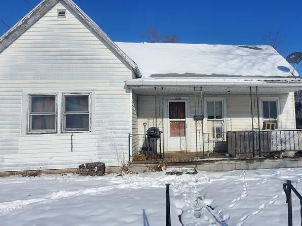 806 E 5th St, Atlantic, IA 50022
