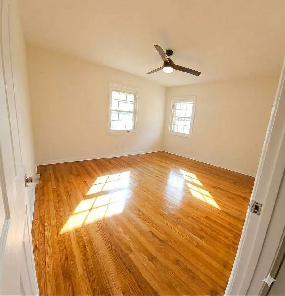 Spacious 3 Bedroom with Bonus Room in Northeast Columbia — Photo 3