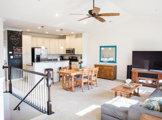 42461 Prophecy Ter, Sterling, VA 20166