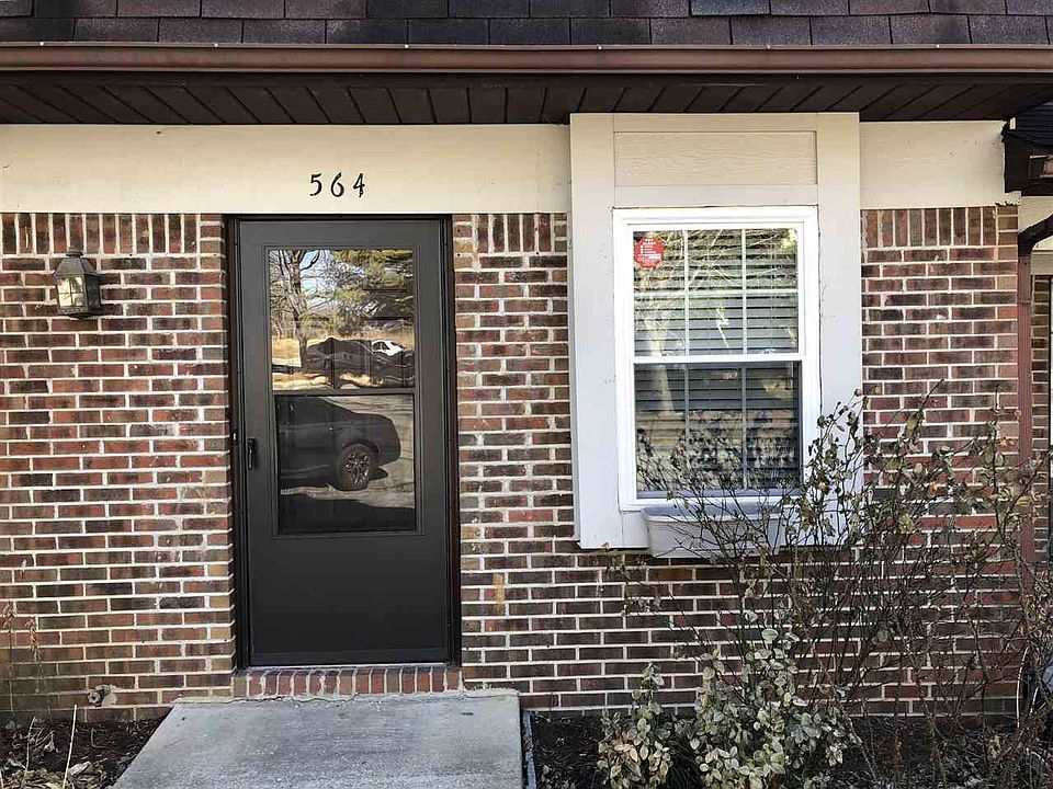 1st image of 564 E Graham Pl