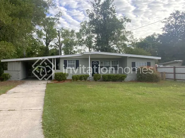 7917 Chateau Dr S, Jacksonville, FL 32221