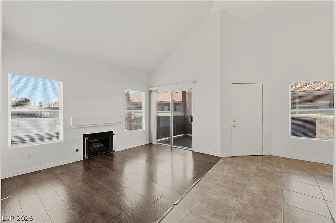 2 bed, 2.0 bath, 1108 sqft, $1,430 — Photo 4